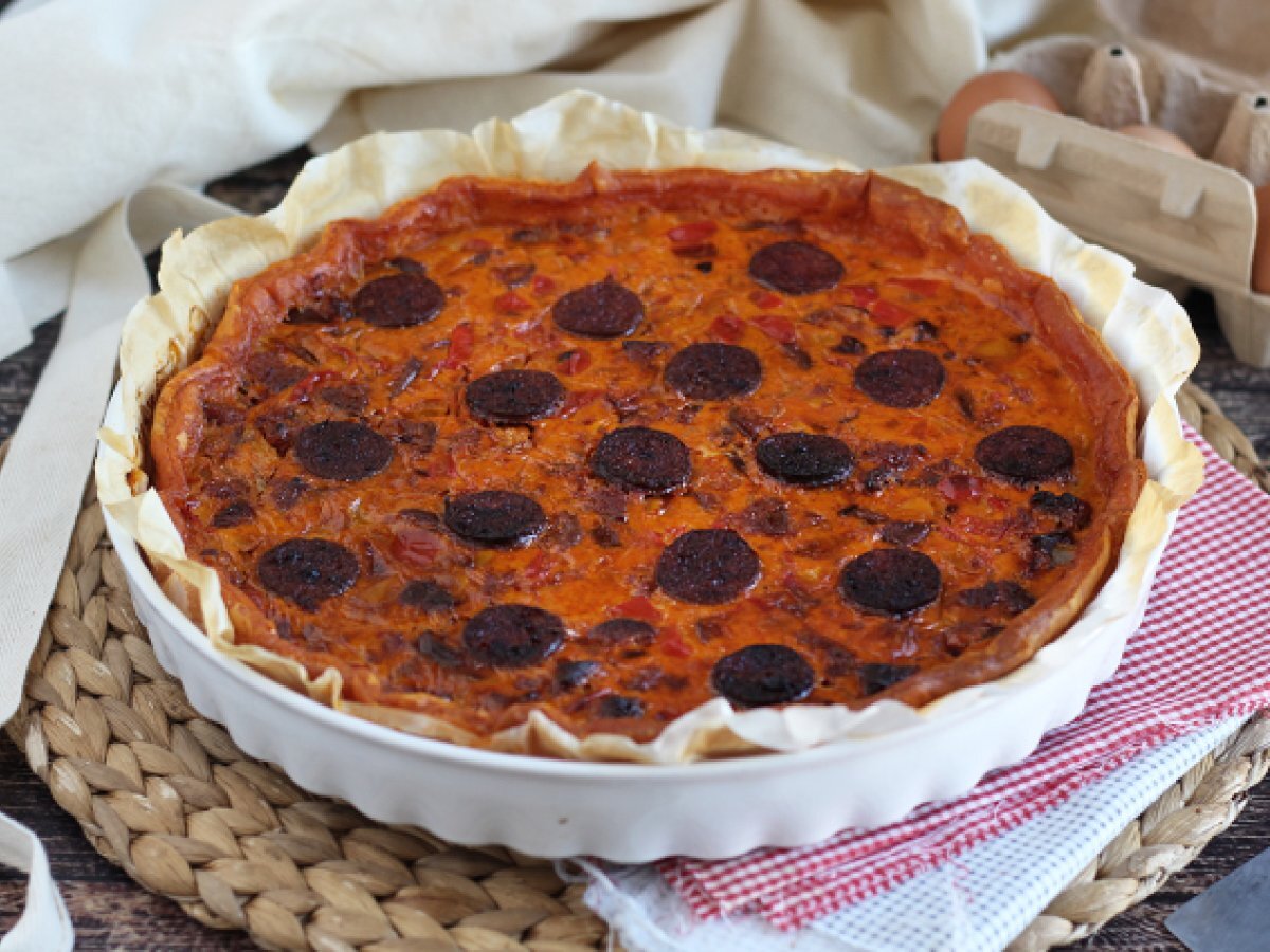 Quiche con peperoni e salsiccia - foto 3