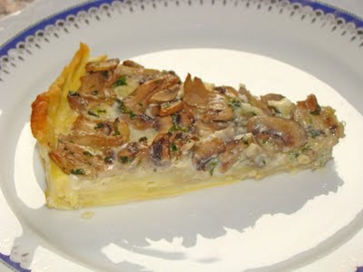 QUICHE DI TALEGGIO, PATATE E FUNGHI - foto 2