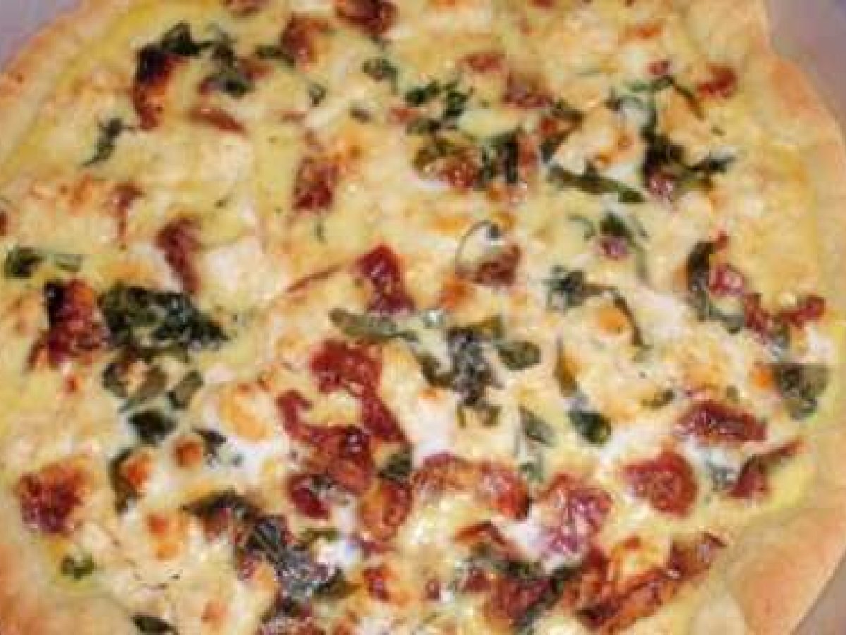 Quiche Mediterranea con Feta e Pomodori Secchi
