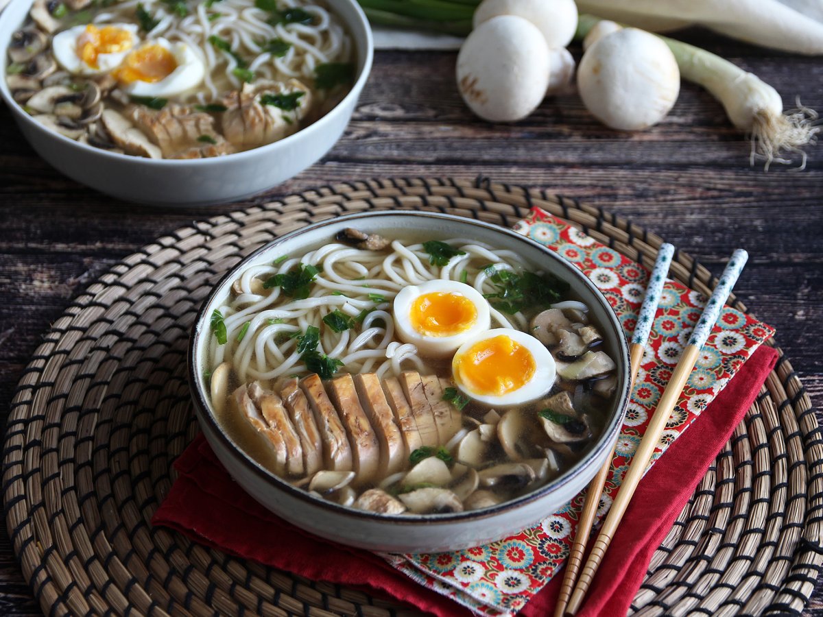 Ramen di pollo, una versione più leggera del celebre piatto asiatico - foto 4