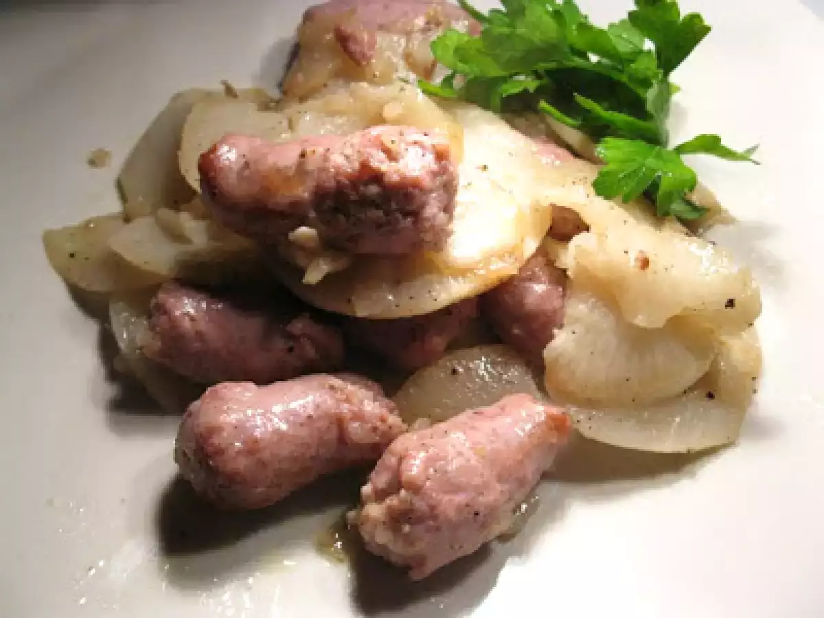 Rape e salsiccia in padella: il piatto rustico dal sapore di casa