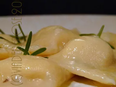 Ravioli alla crema di Parmigiano Reggiano e tartufo