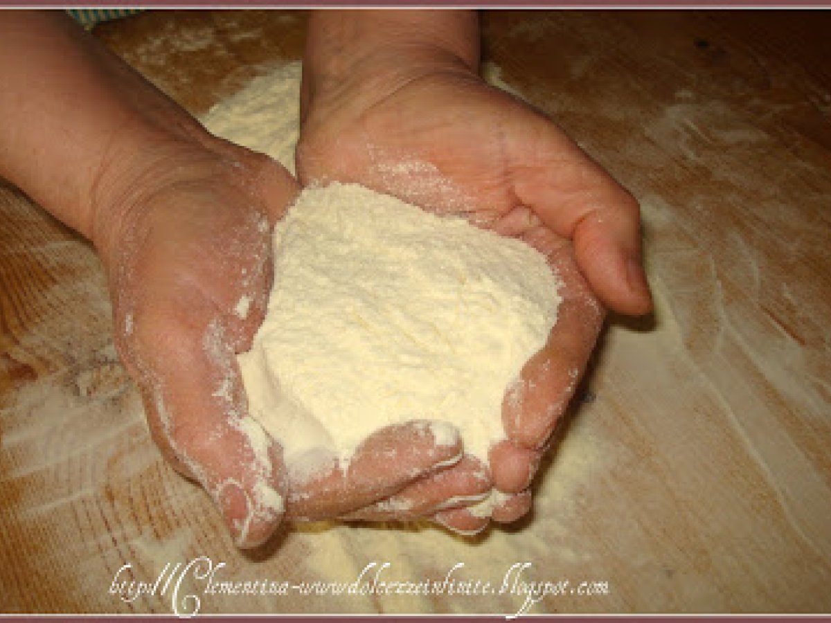 RAVIOLI CON LA RICOTTA DOLCI SALATI DI CARNEVALE - foto 14