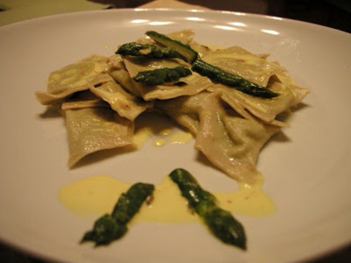 Ravioli di asparagi salsati allo zafferano, foto 2