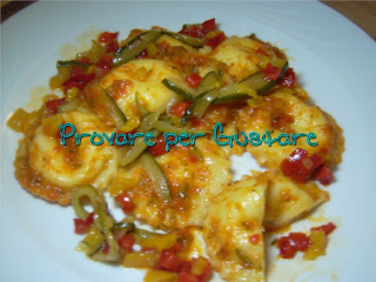 ...::RAVIOLI DI BURRATA AI PEPERONI E ZUCCHINE::... - foto 2