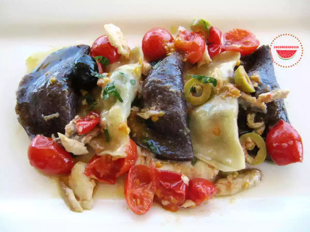 Ravioli di riso al vapore con orata e pomodorini
