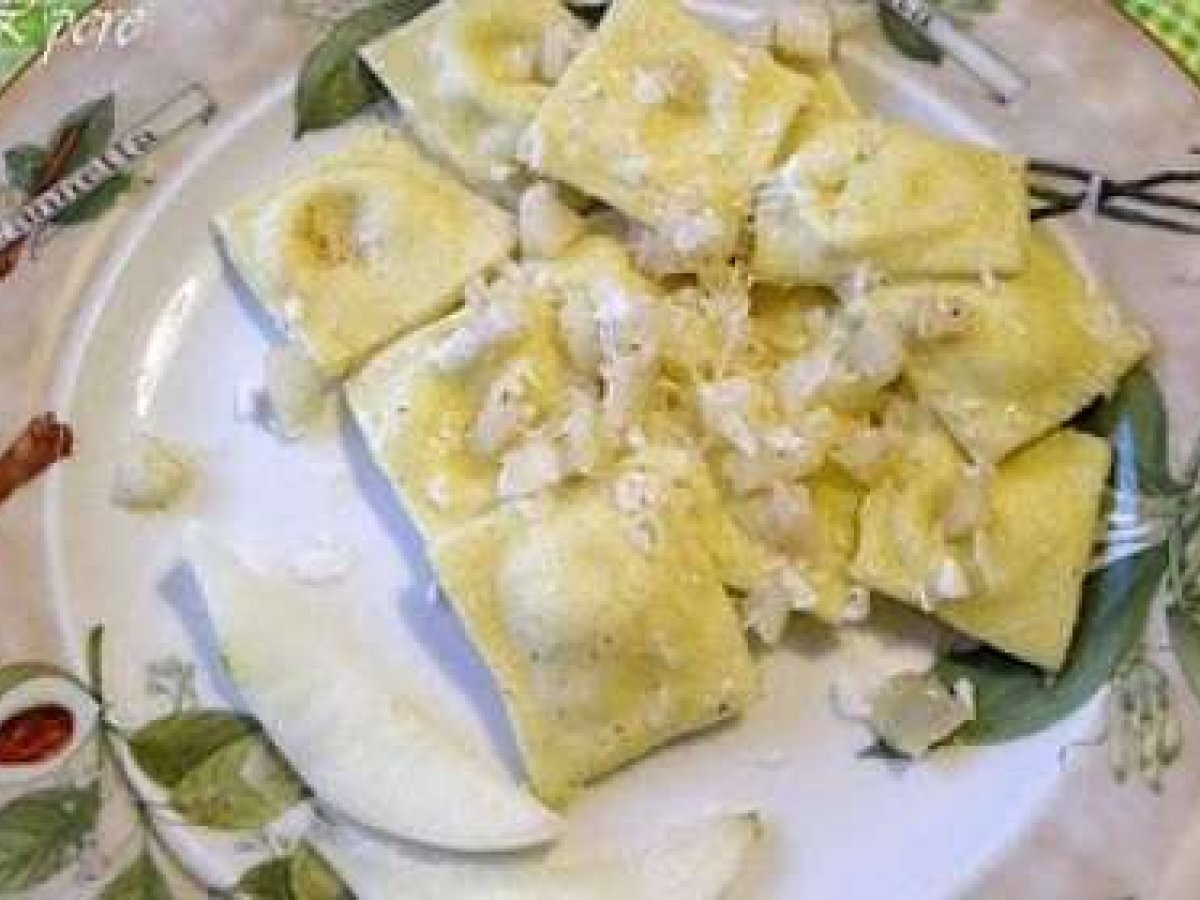 Ravioli formaggio e pere