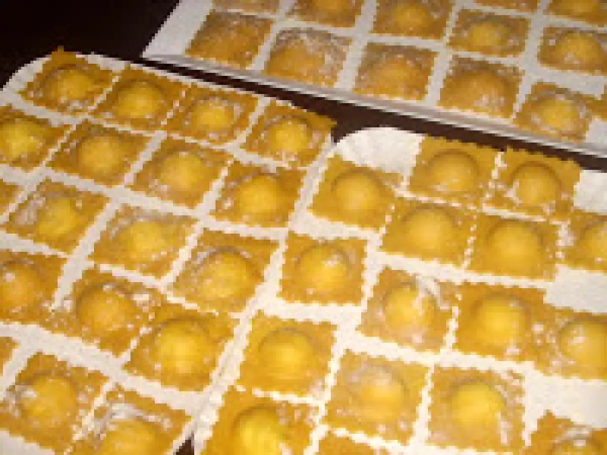 RAVIOLI RIPIENI AL SALMONE - foto 3