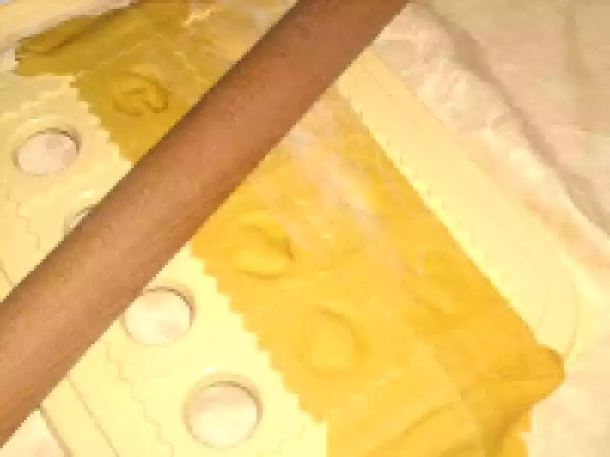 RAVIOLI RIPIENI AL SALMONE - foto 4