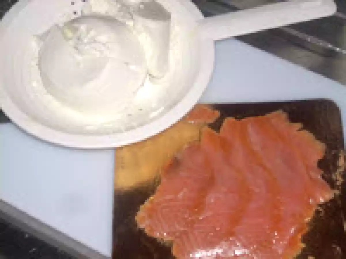 RAVIOLI RIPIENI AL SALMONE - foto 12