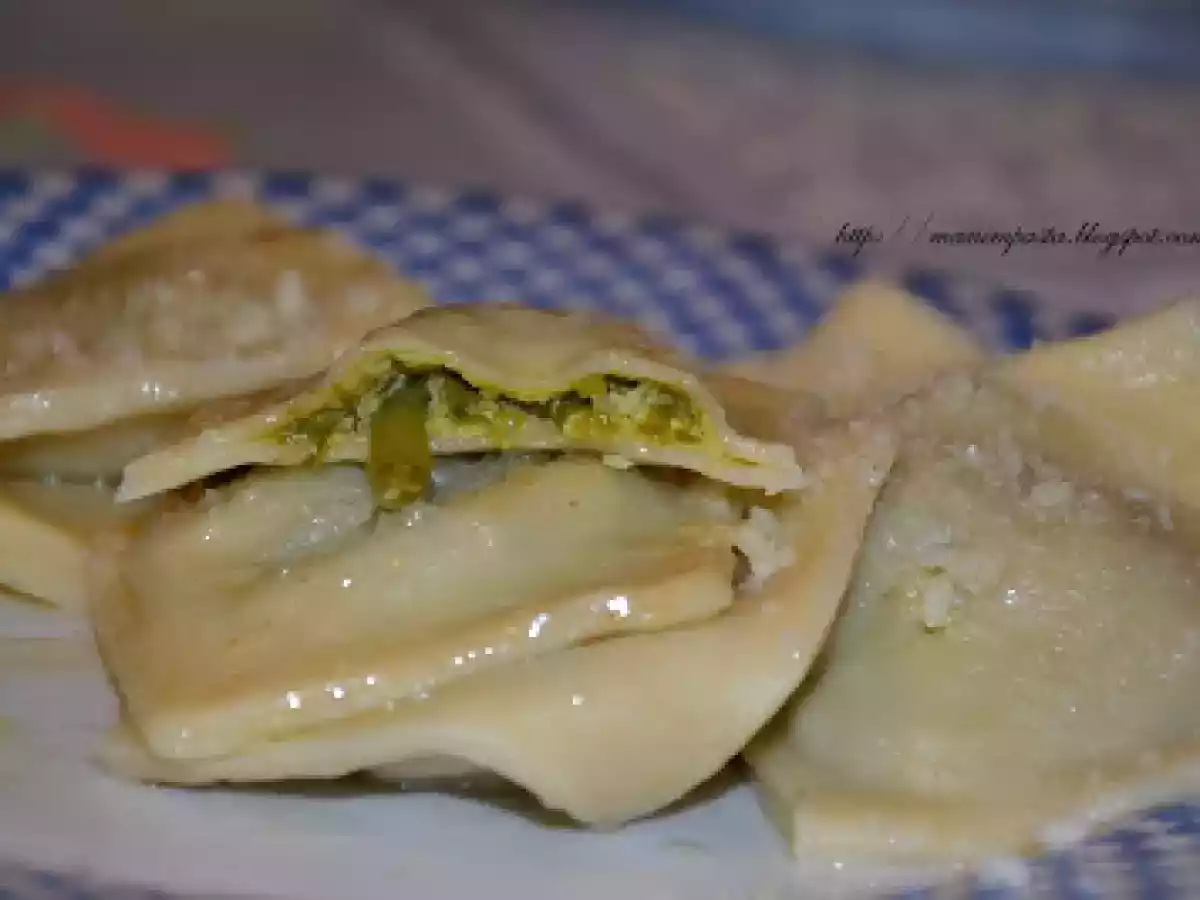 Ravioli Ripieni Di Ricotta E Asparagi Allo Zafferano