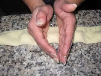Ravioli sardi di ricotta, la ricetta per preparare Li Pulilgioni Galluresi - foto 8