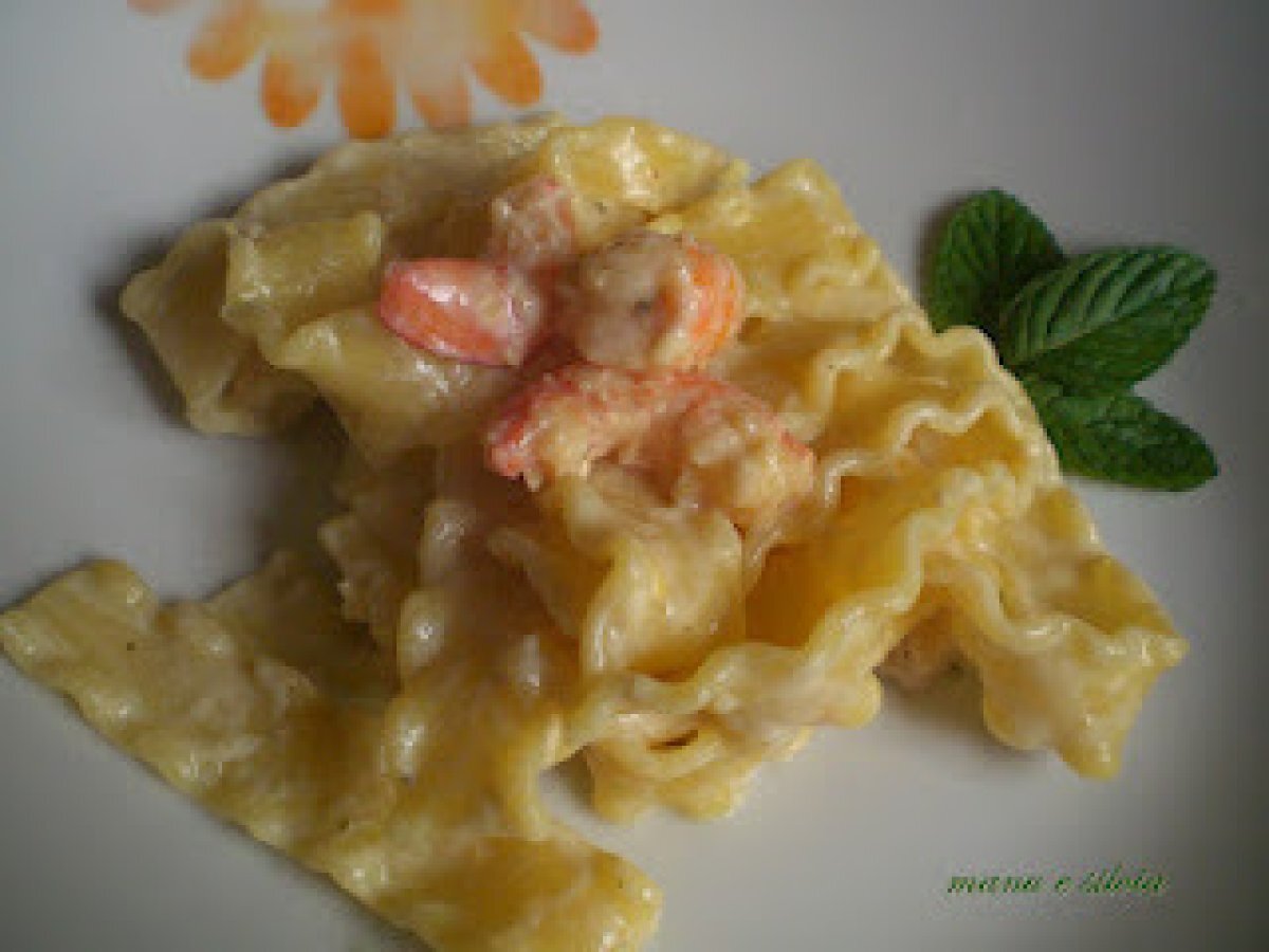 Reginette con asparagi e code di gambero