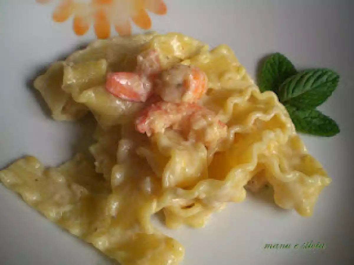 Reginette con asparagi e code di gambero
