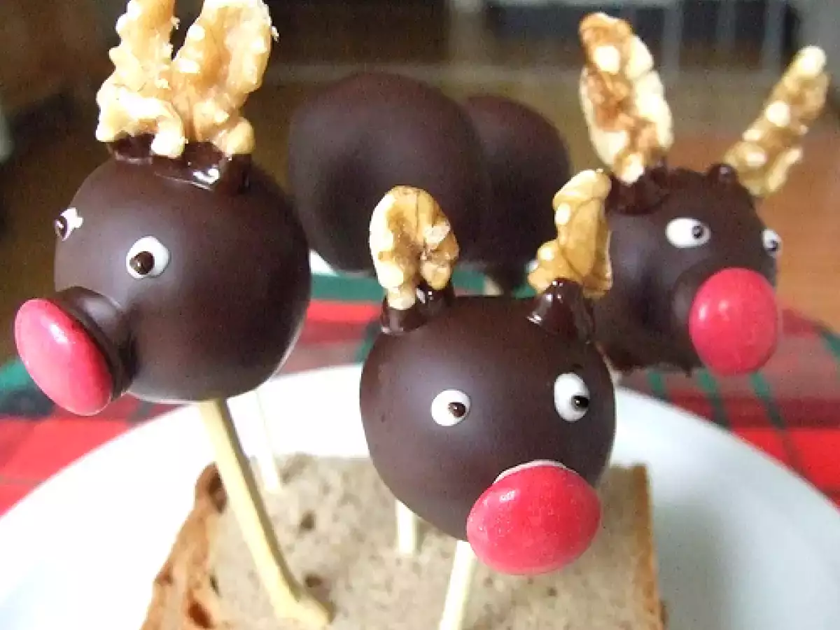 Renne di Babbo Natale in versione cake pops