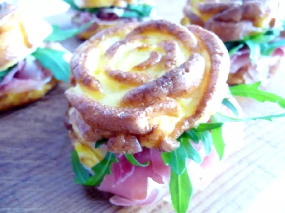 Rese di frittata ripiene