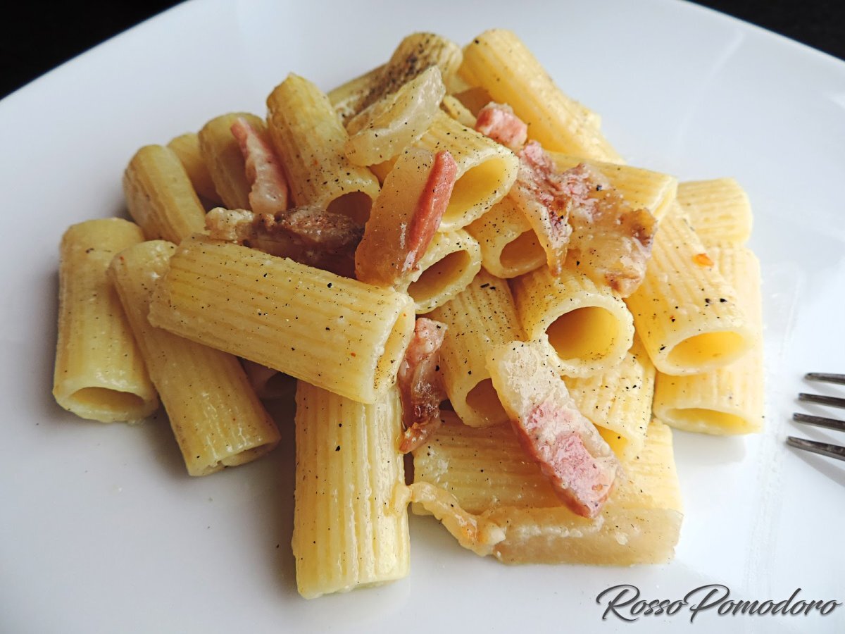 Rigatoni alla gricia (ricetta originale)