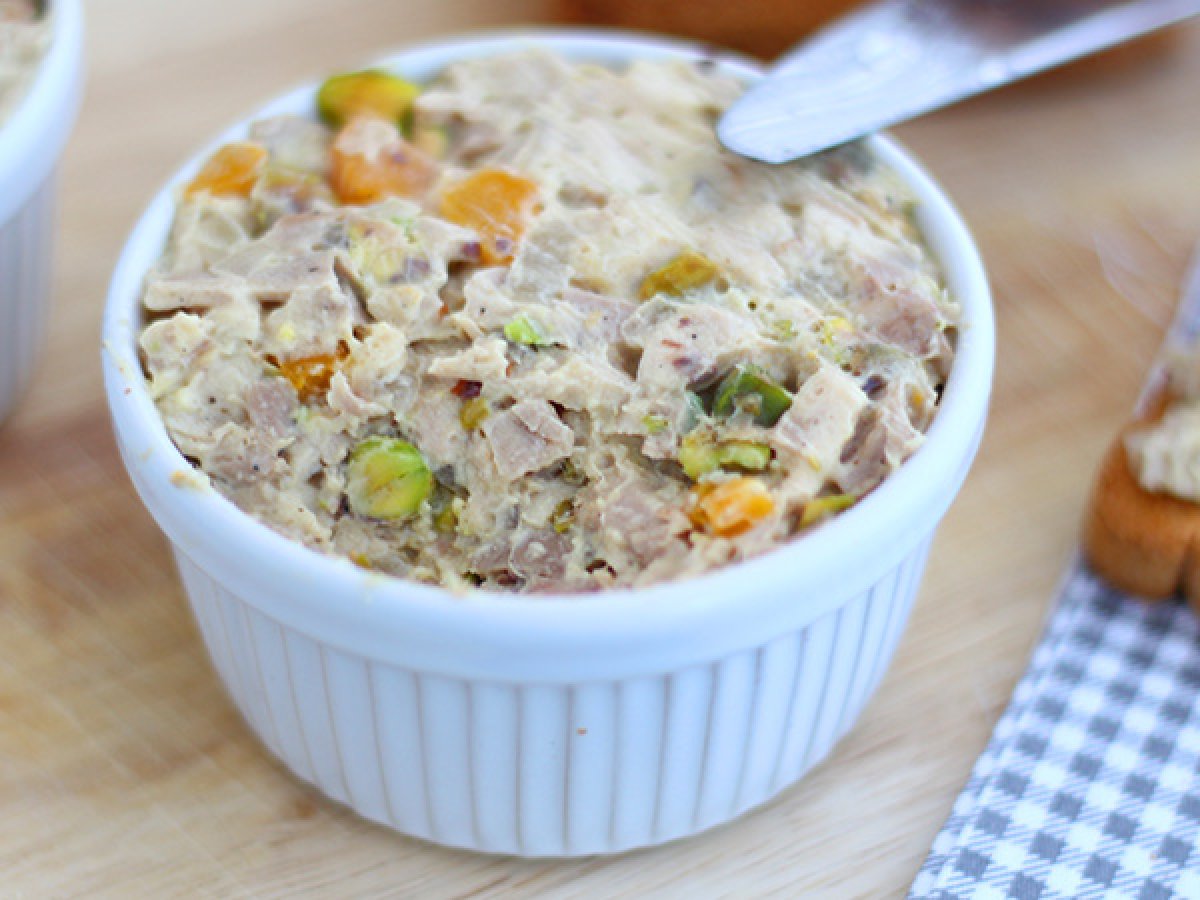 Rillettes di pollo: la ricetta francese facile e gustosa da spalmare - foto 3