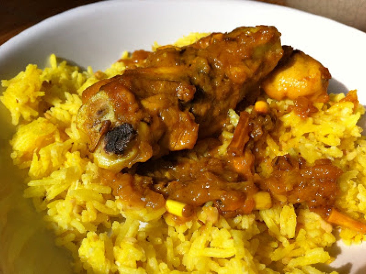 Riso al limone e cocco con pollo birmano