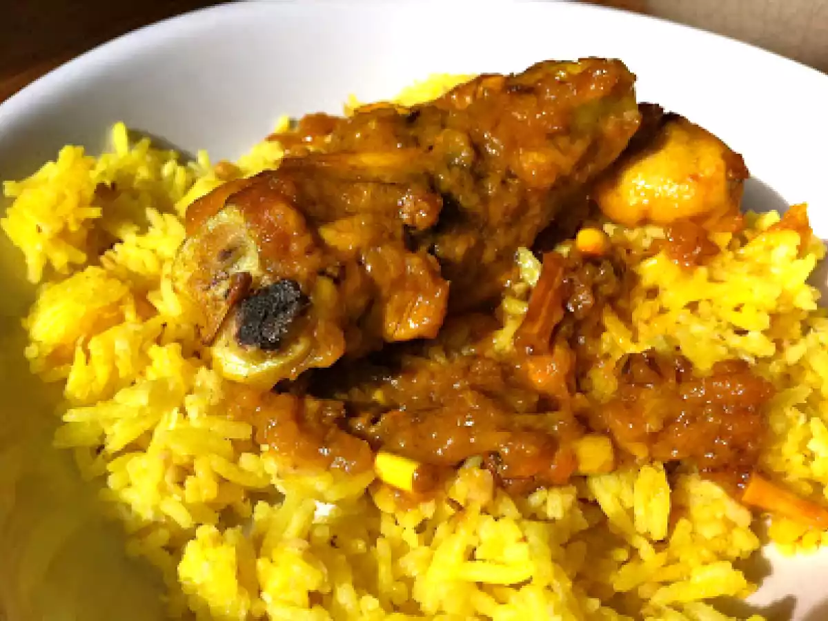 Riso al limone e cocco con pollo birmano