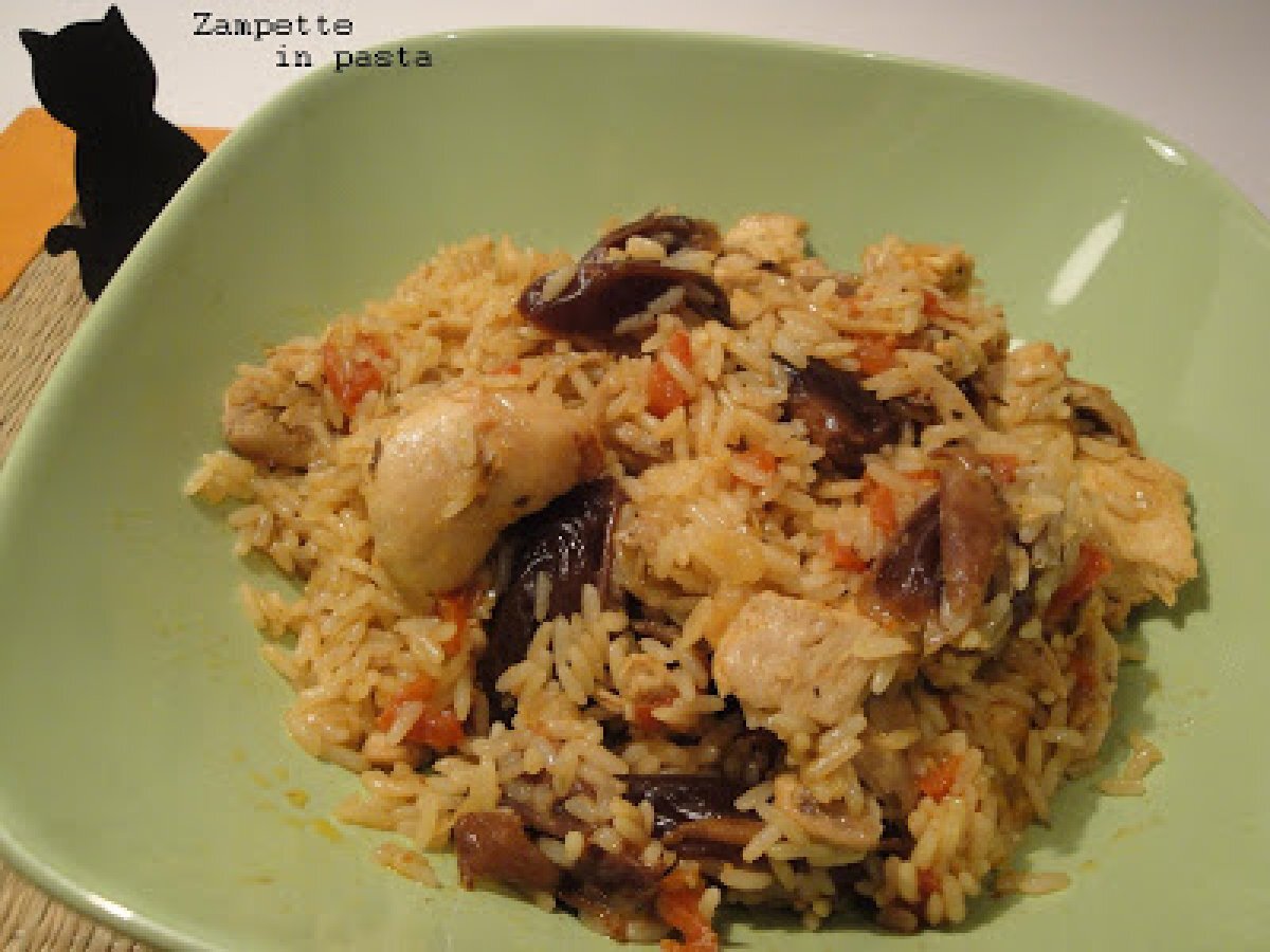 RISO CON POLLO E DATTERI