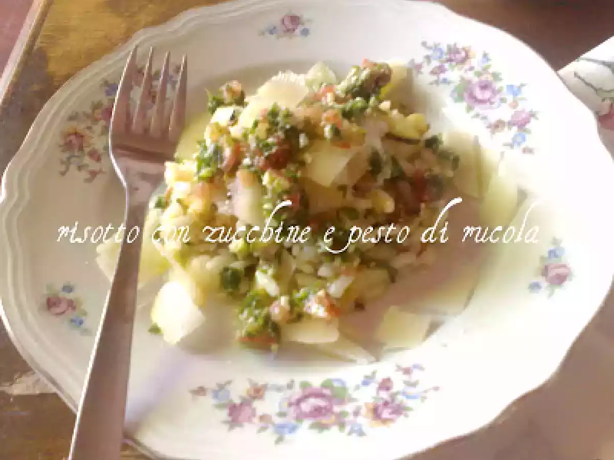 RISO CON ZUCCHINE E PESTO DI RUCOLA - foto 2