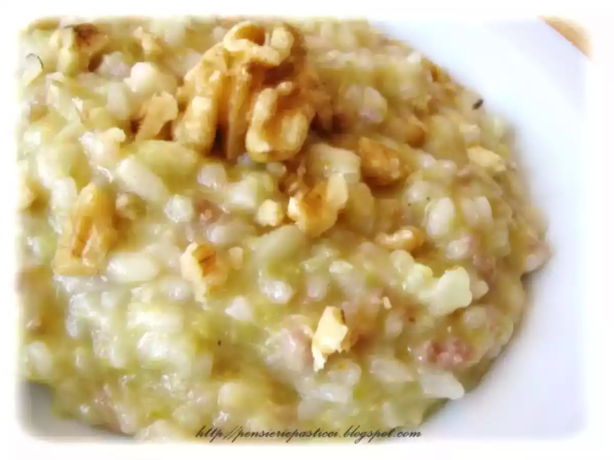 Risottino verza, salsiccia e noci...per salutare l'inverno...?! - foto 3