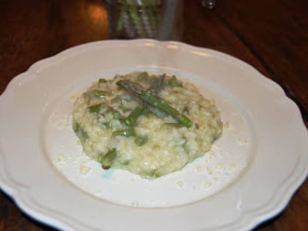 Risotto agli asparagi mantecato alla robiola