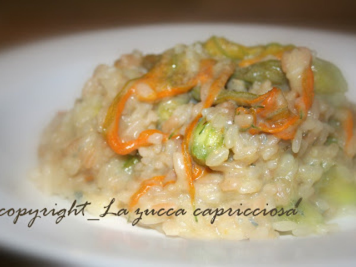 Risotto ai fiori di zucca e crema di gorgonzola piccante