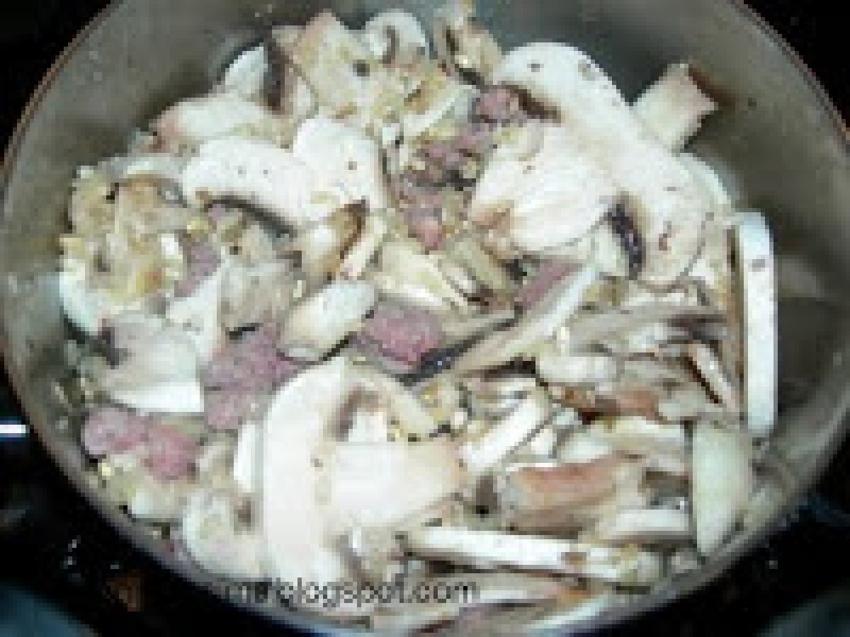 Risotto ai funghi con salsiccia - foto 3