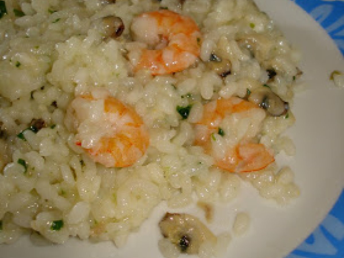 Risotto ai gamberetti con vongole e platessa