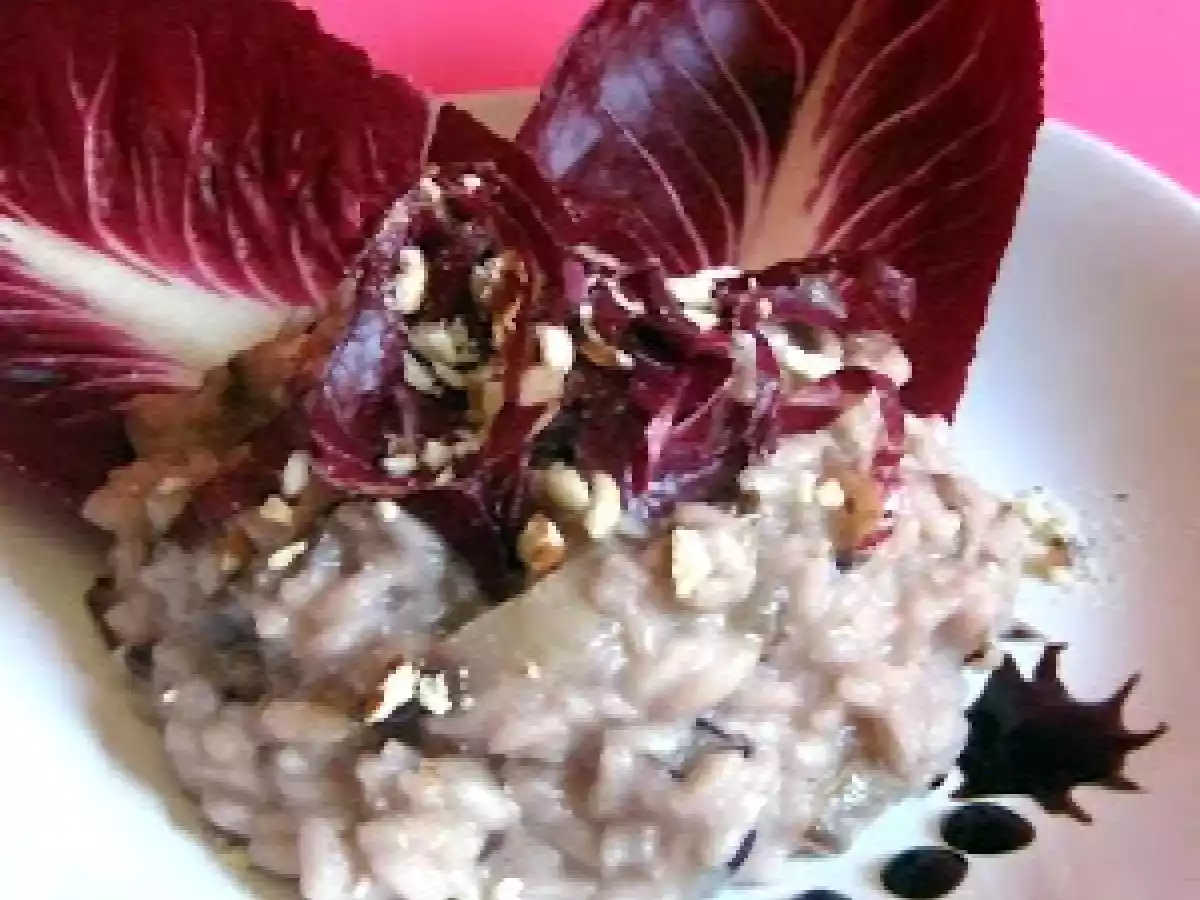 Risotto al radicchio, brie e mandorle