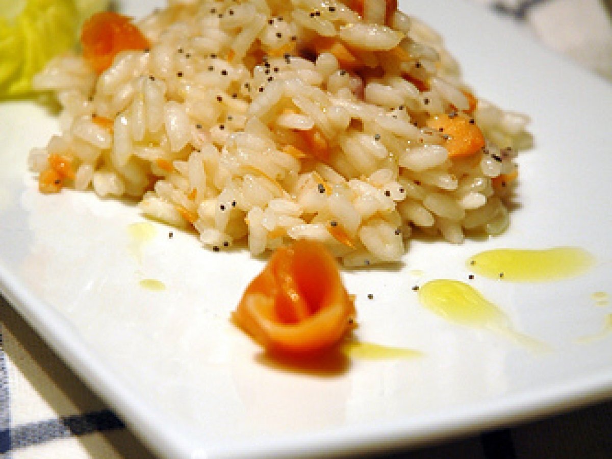 Risotto al salmone e semi di papavero