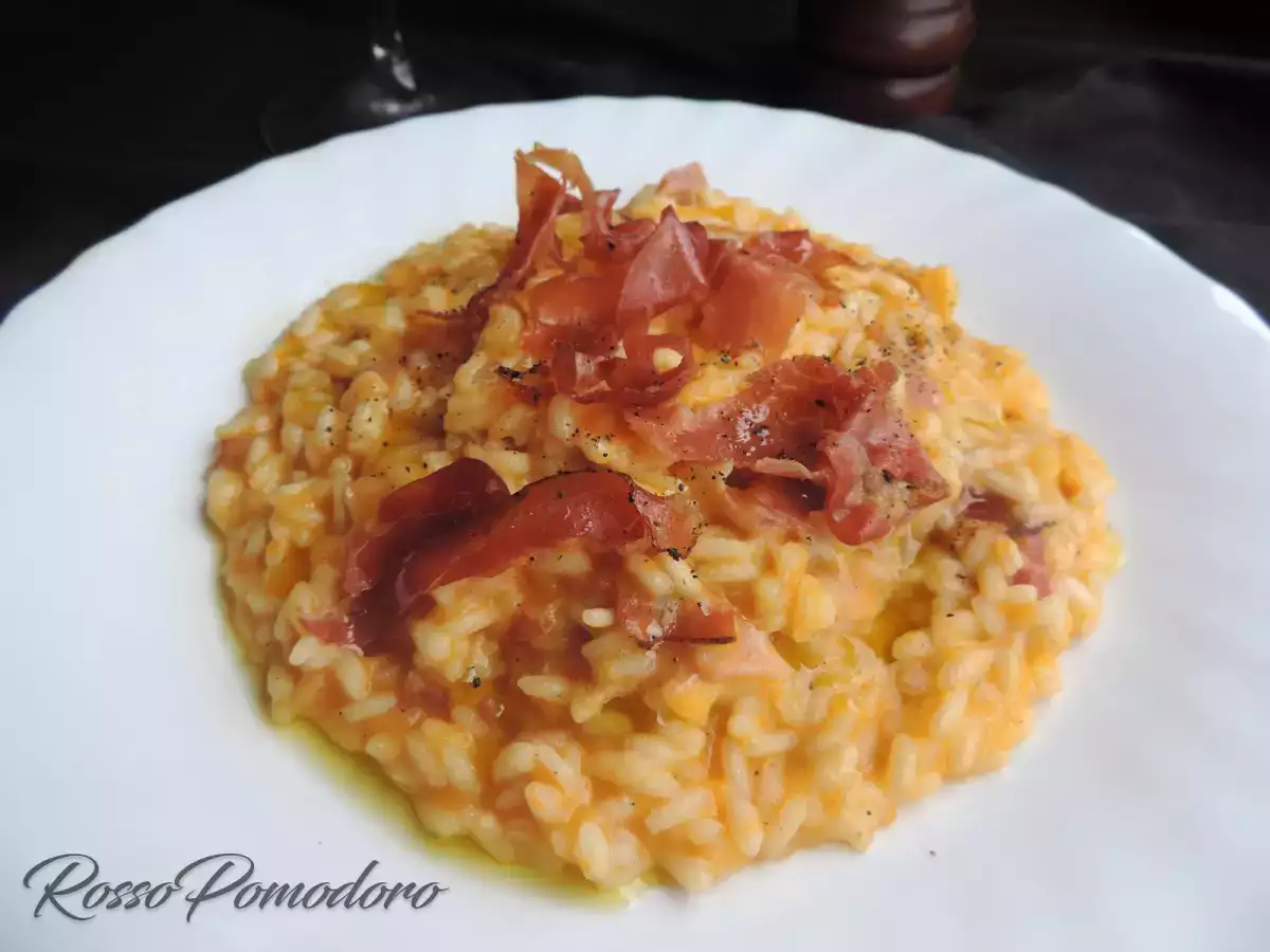 Risotto alla zucca con speck e scamorza