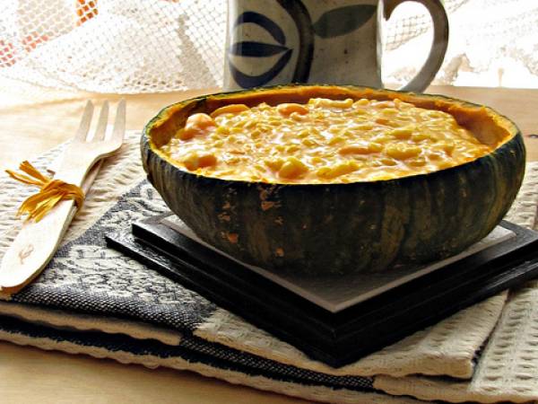 Risotto alla Zucca nella Zucca, con Latte di Cocco e Chèvre