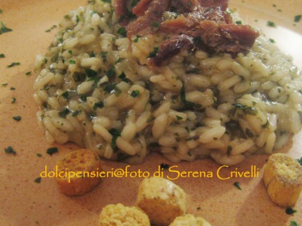 RISOTTO CON ACCIUGHE AL PREZZEMOLO di Dolcipensieri