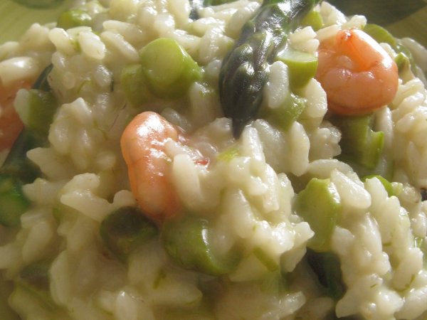 Risotto con asparagi e gamberi