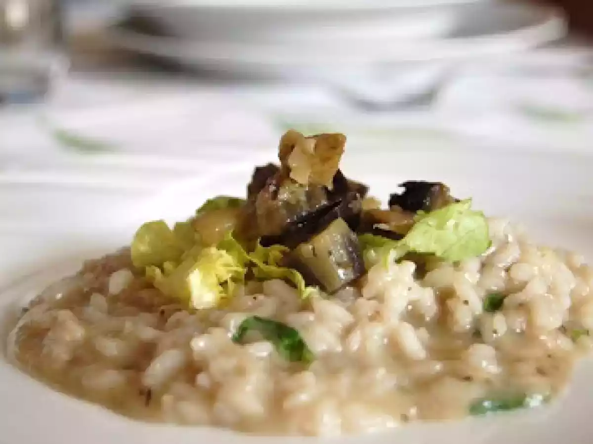 Risotto con crema di melanzane e lattuga
