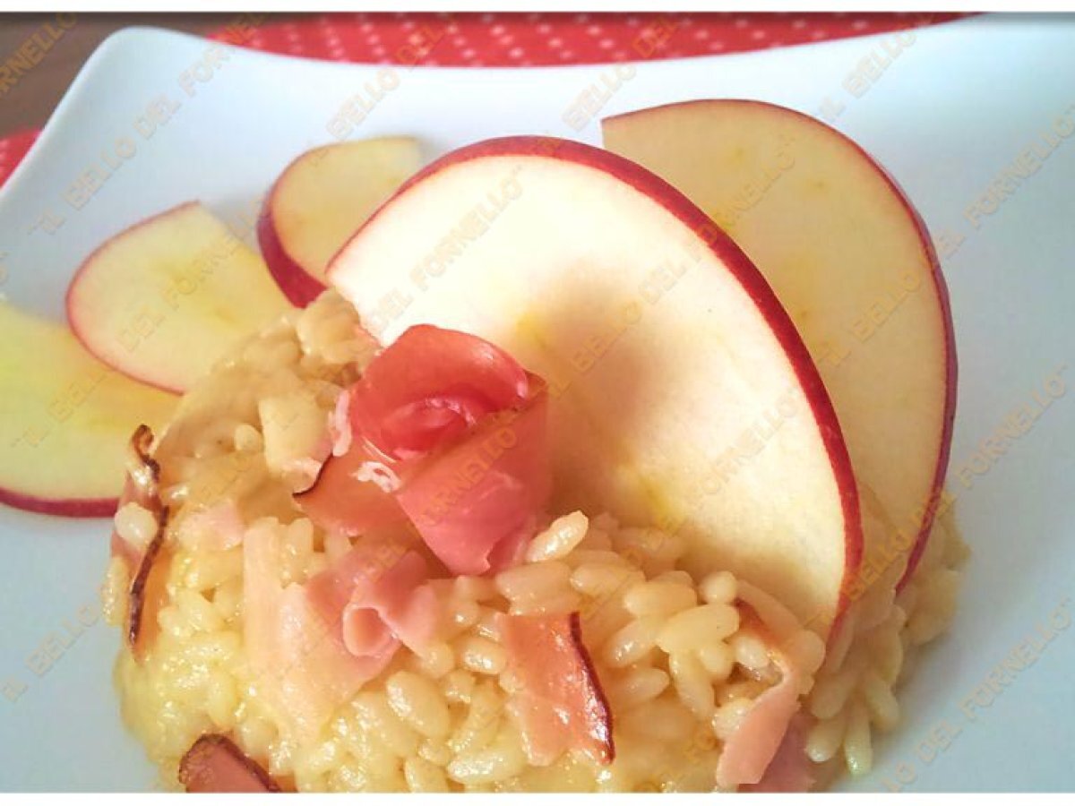 Risotto con mele e speck