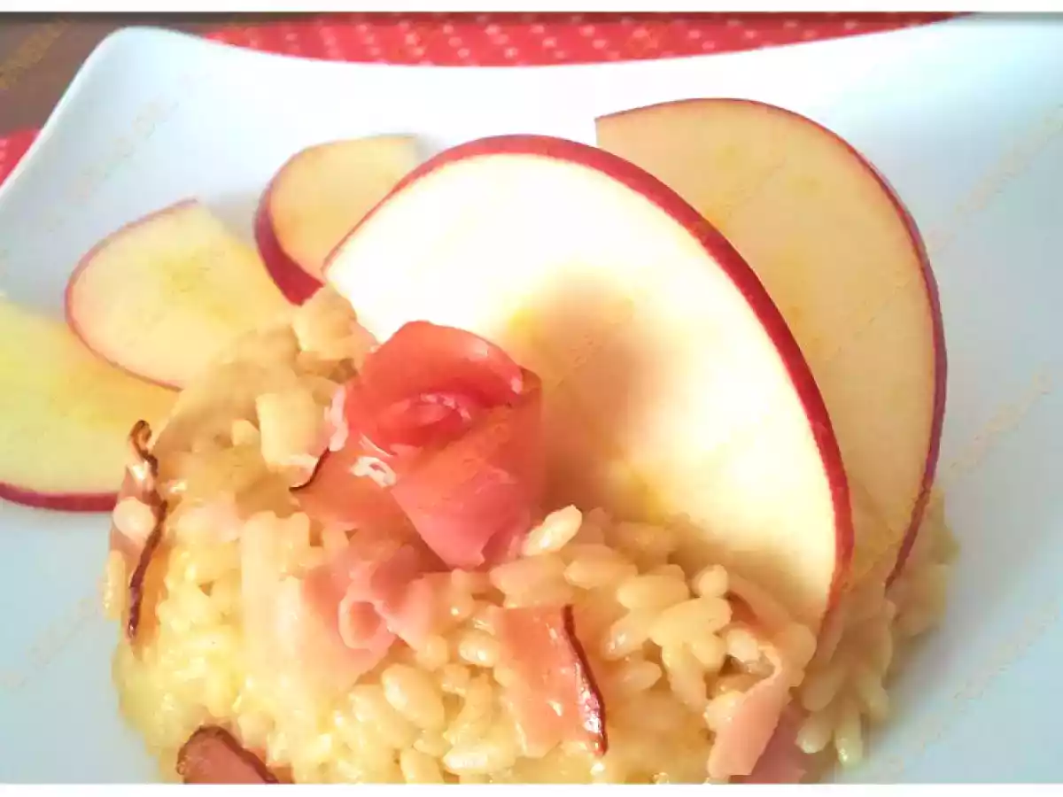 Risotto con mele e speck