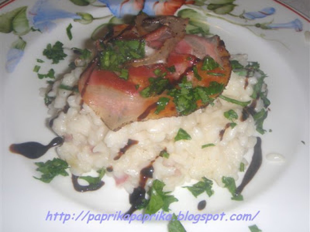 Risotto con pancetta affumicata, mantecato con taleggio, crescenza e aceto balsamico
