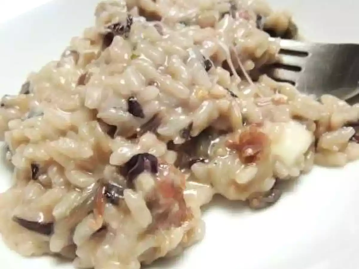 Risotto con radicchio di Chioggia, prosciutto crudo e scamorza