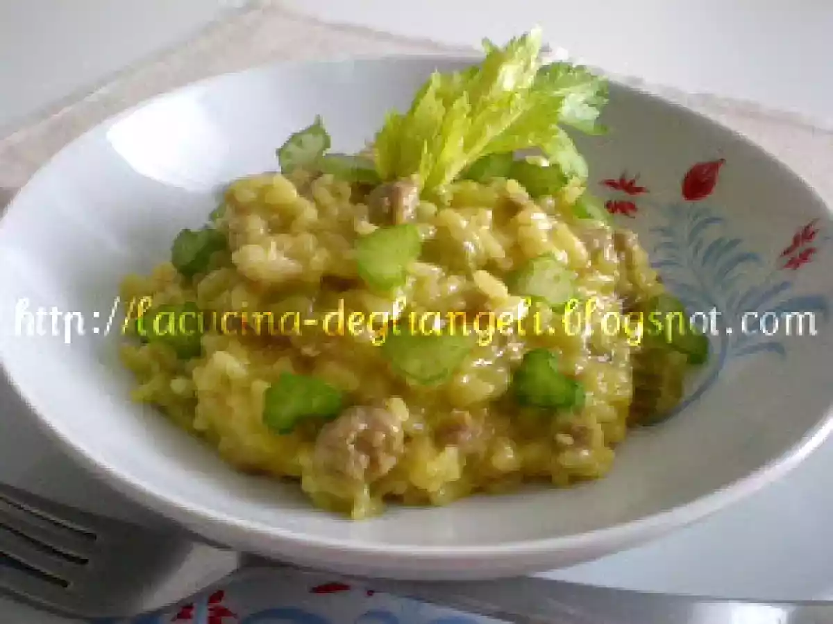 Risotto con salsiccia e sedano