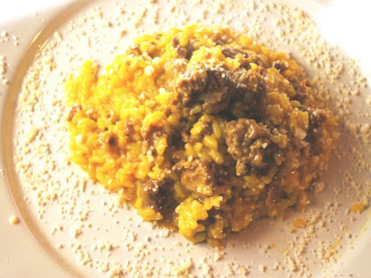 Risotto con salsiccia e zafferano