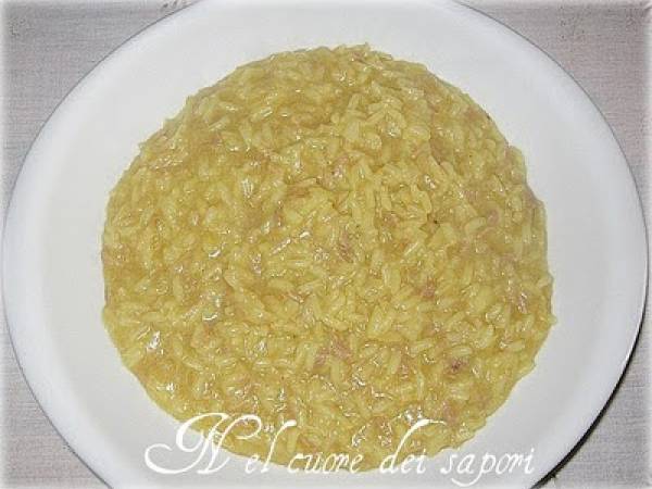 Risotto con tonno e zafferano