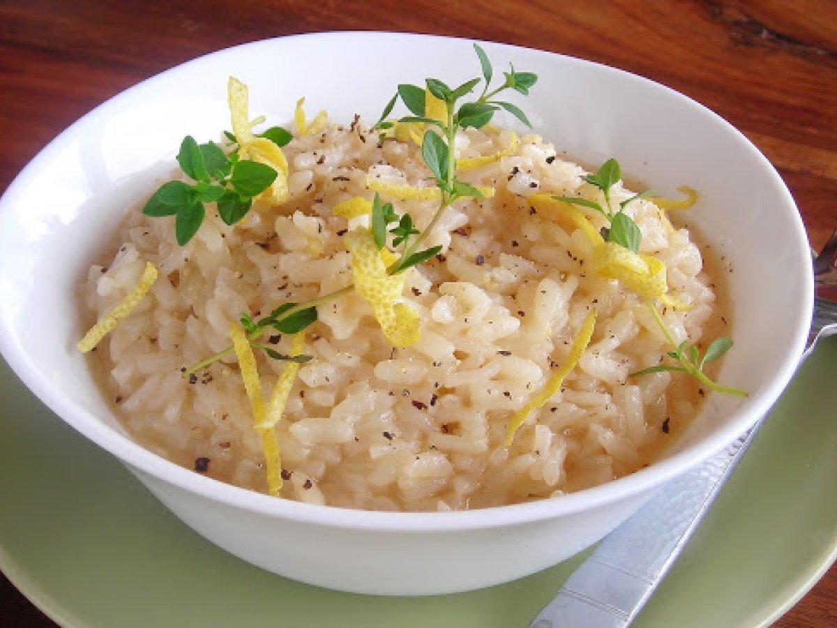 Risotto cremoso e delizioso in soli 7 minuti con la pentola a pressione.