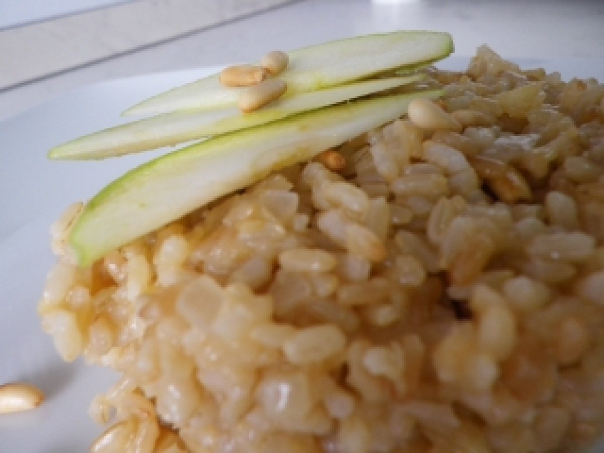 RISOTTO INTEGRALE CON MELE E PINOLI - foto 2