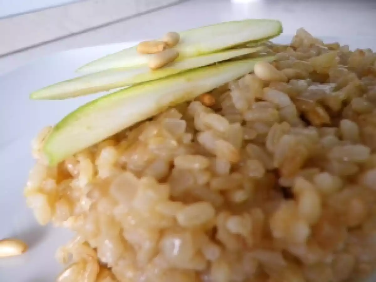 RISOTTO INTEGRALE CON MELE E PINOLI - foto 2