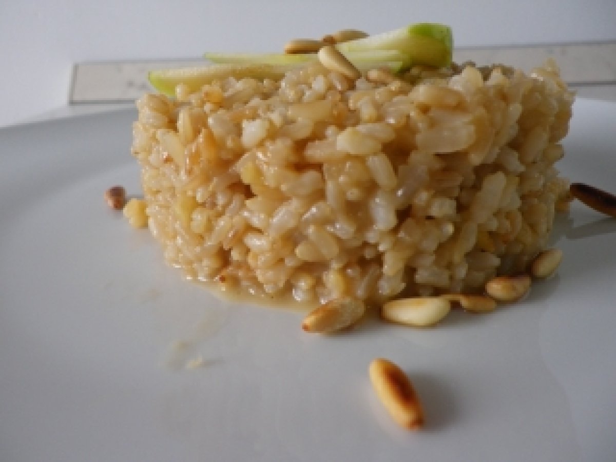 RISOTTO INTEGRALE CON MELE E PINOLI - foto 3