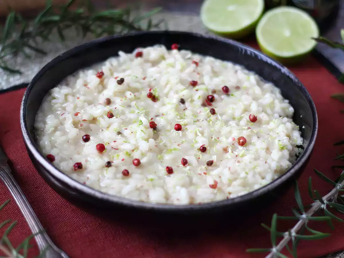 Risotto lime e pepe rosa: ricetta elegante e vegetariana per cene speciali - foto 4